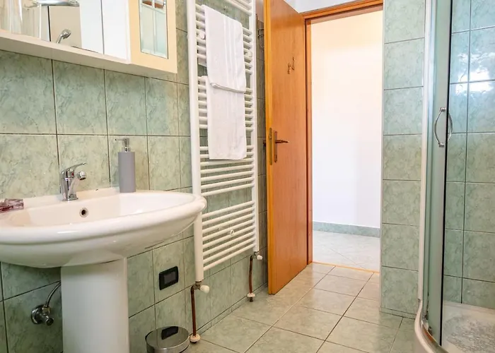 Tina Διαμέρισμα