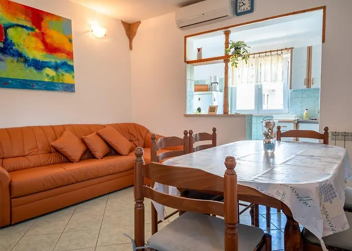 Διαμέρισμα Tina